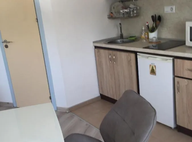 Apartament евксиновград, една спалня - безплатен паркинг,